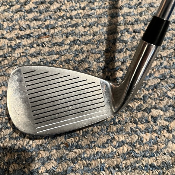 MENS RH TOP FLITE ULTIMATE #8 golf iron. - Picture 4 of 6